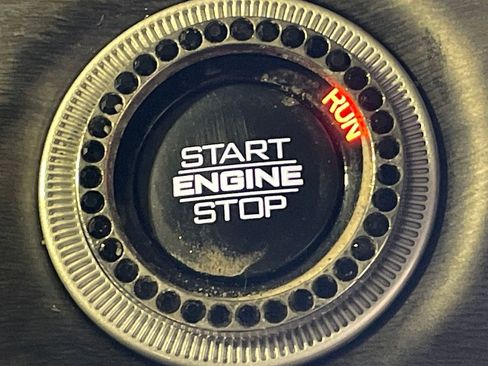 Used 2024 Jeep Grand Cherokee Limited w/ MOPAR Finishing Package image 29