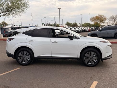 Used 2025 Nissan Murano SL AWD/4WD image 6