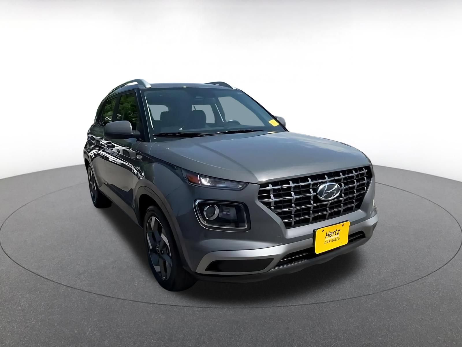 Used 2026 Hyundai Venue SEL FWD image 3