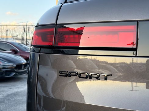 New 2026 Land Rover Range Rover Sport Dynamic SE image 10