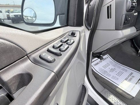 Used 2005 Ford F250 XLT AWD/4WD image 15