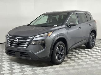 Used 2024 Nissan Rogue SV video 1