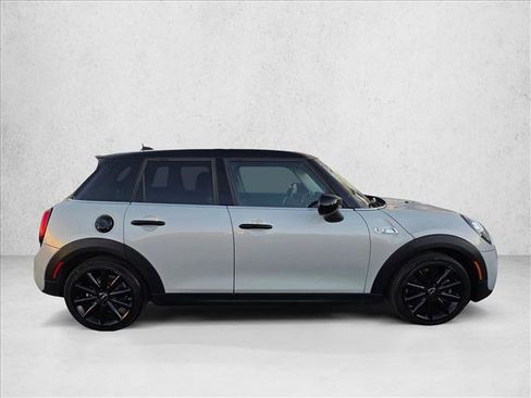 Used 2020 MINI Cooper S image 4