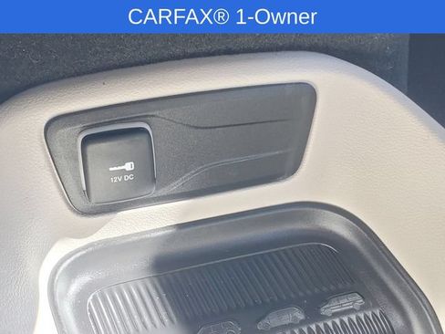 Used 2024 Chrysler Pacifica Touring-L FWD image 22