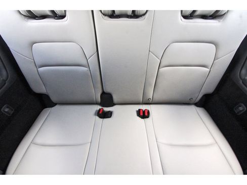 Used 2025 Nissan Pathfinder SL FWD image 16