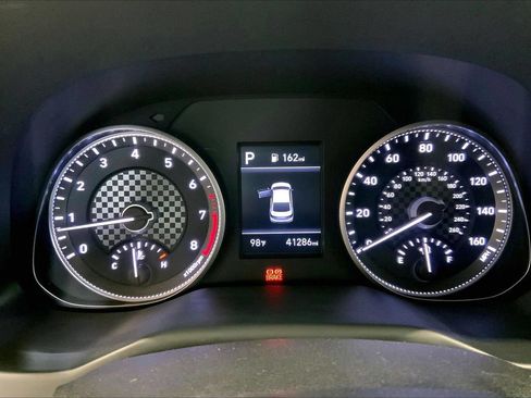 Used 2020 Hyundai Elantra SE FWD image 23