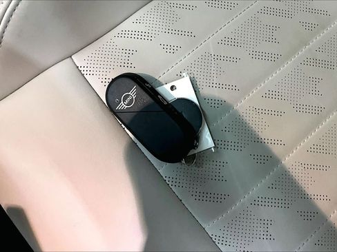 Certified 2025 MINI Cooper S image 13