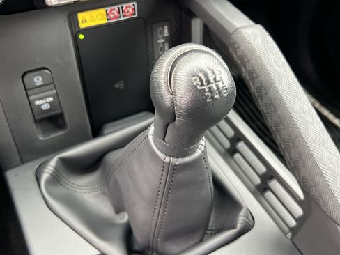 Used 2024 Toyota Tacoma TRD Off-Road w/ TRD Off Road Upgrade Package image 19