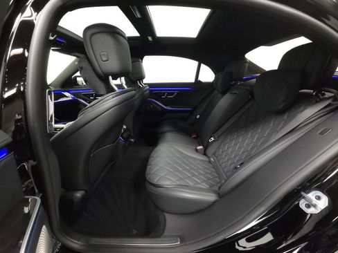 Certified 2023 Mercedes-Benz S 580 4MATIC Sedan image 30