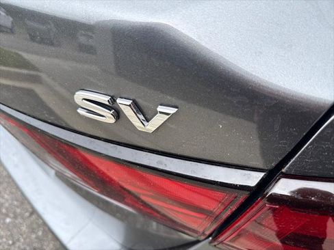 Used 2023 Nissan Sentra SV w/ All-Weather Package FWD image 7