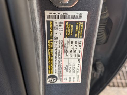 Used 2025 Volkswagen Jetta SE w/ Sunroof Package FWD image 38