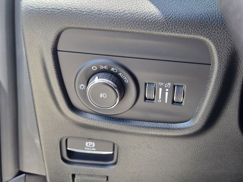 New 2025 Jeep Grand Cherokee Limited image 19