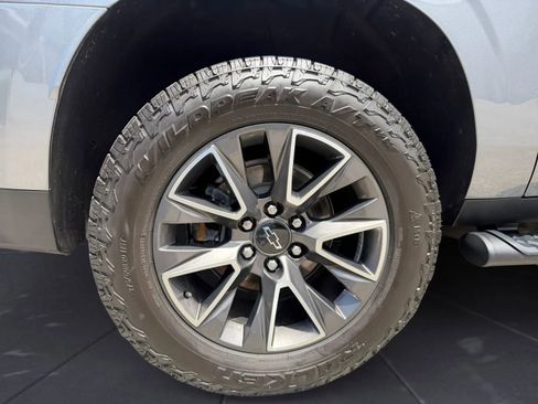 Used 2022 Chevrolet Suburban Z71 AWD/4WD image 37
