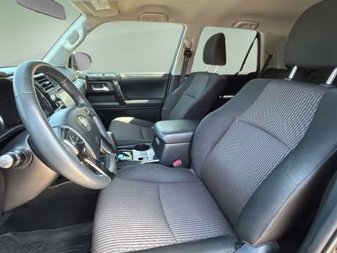 Used 2017 Toyota 4Runner TRD Off-Road AWD/4WD image 18