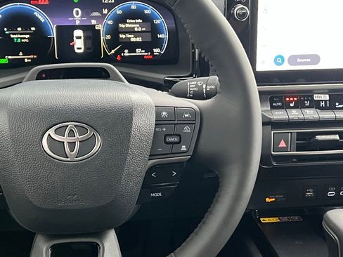 New 2026 Toyota Camry XLE AWD/4WD image 24