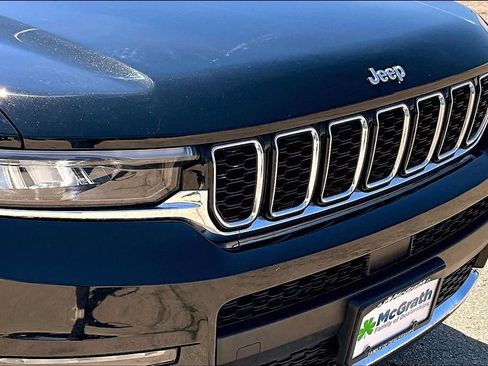 Used 2021 Jeep Grand Cherokee L Limited AWD/4WD image 31