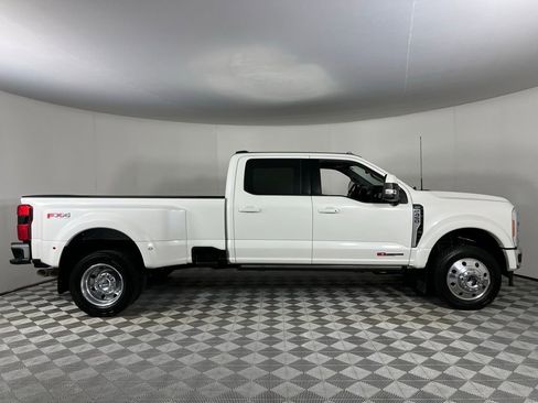 Used 2023 Ford F450 Lariat w/ Lariat Ultimate Package image 3