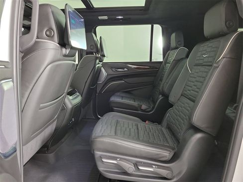 Certified 2024 Cadillac Escalade ESV Sport Platinum w/ LPO, ONYX Package image 12