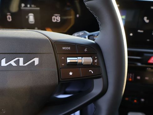 New 2026 Kia Sportage EX image 27