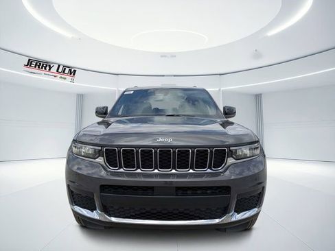 New 2026 Jeep Grand Cherokee L Laredo RWD image 8