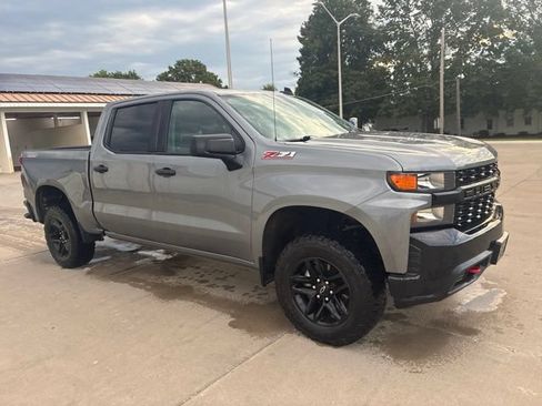 Used 2021 Chevrolet Silverado 1500 Custom Trail Boss AWD/4WD image 6
