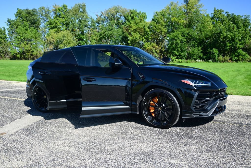 Used 2020 Lamborghini Urus AWD/4WD image 10