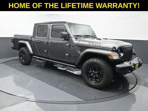 Used 2021 Jeep Gladiator Willys image 8