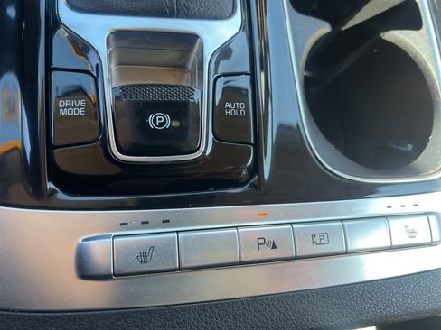 Used 2022 Kia Carnival EX FWD image 54