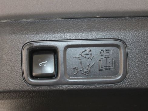 Used 2023 Ford Expedition Max Limited AWD/4WD image 30