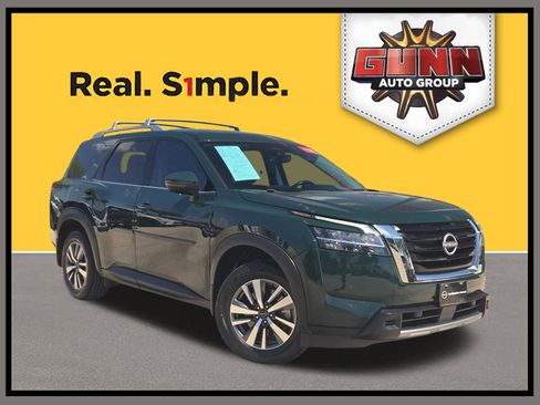 Certified 2024 Nissan Pathfinder SL FWD image 1