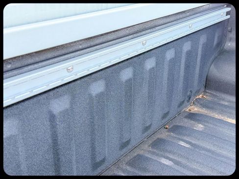 New 2025 Nissan Frontier SV w/ SV Convenience Package image 7