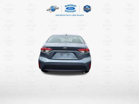 Used 2025 Toyota Corolla LE FWD image 8