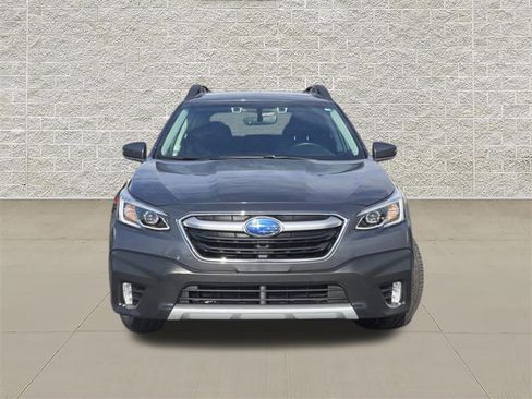 Used 2020 Subaru Outback Limited AWD/4WD image 2