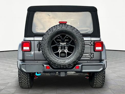 Used 2024 Jeep Wrangler Unlimited AWD/4WD image 5