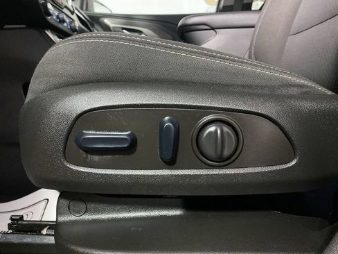 Used 2023 GMC Terrain SLE w/ Driver Convenience Package FWD image 12