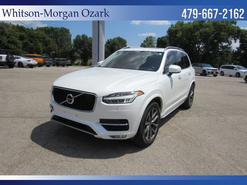 Used 2017 Volvo XC90 T6 Momentum w/ Vision Package AWD/4WD image 2