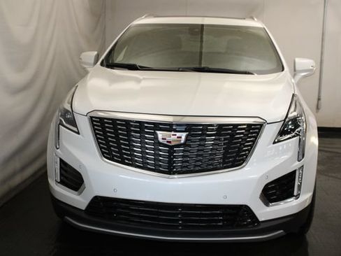 Certified 2024 Cadillac XT5 Premium Luxury AWD/4WD image 3