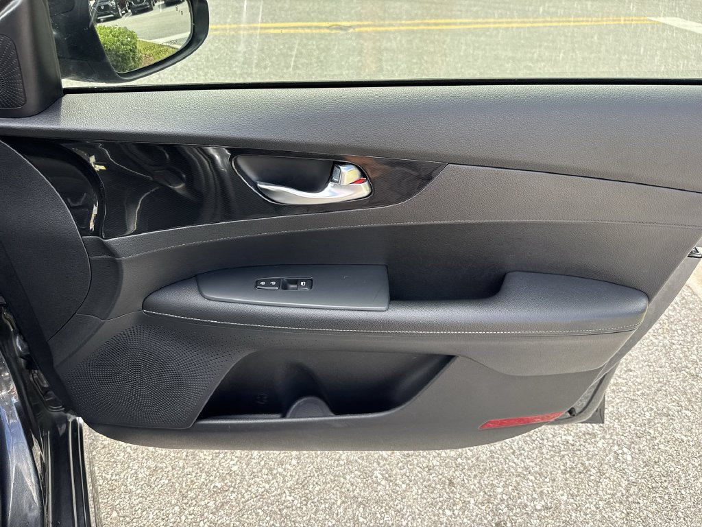 Used 2021 Kia Forte GT-Line FWD image 42