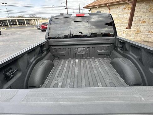 Used 2021 Ford F150 Lariat w/ Equipment Group 502A High image 4