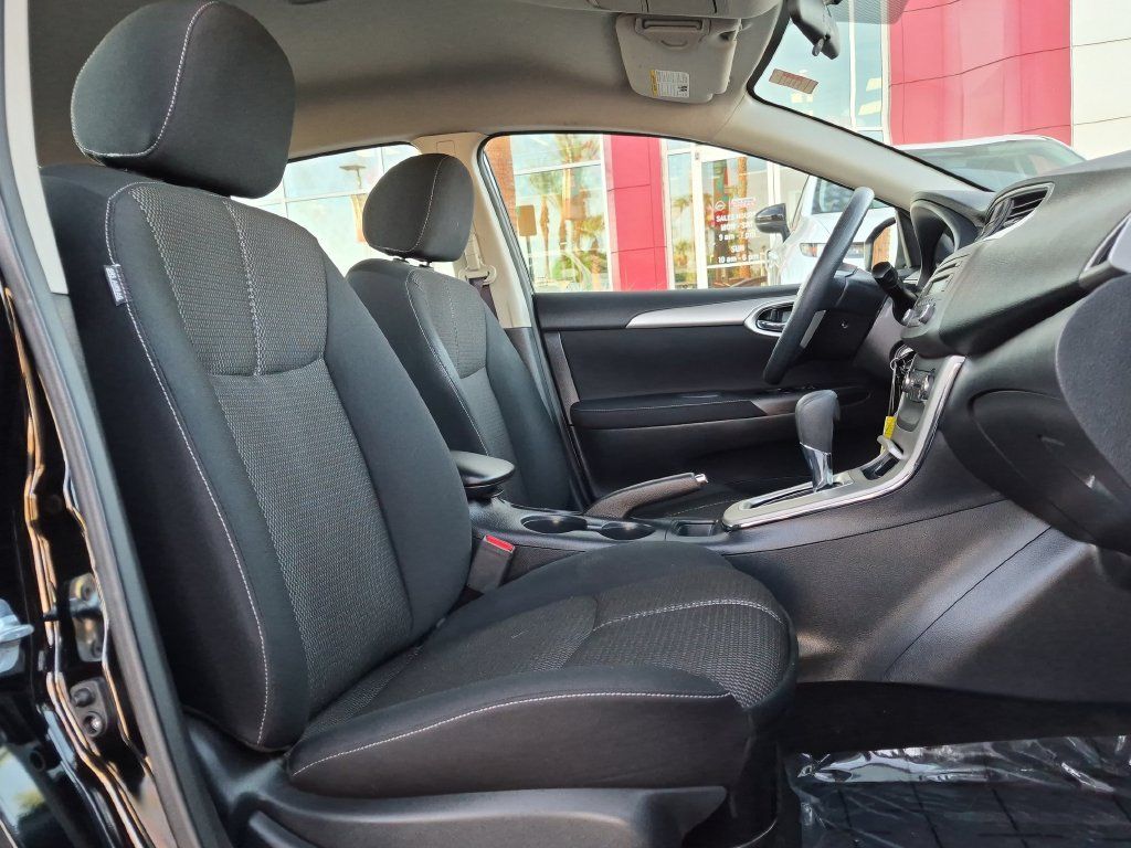 Used 2014 Nissan Sentra S FWD image 17