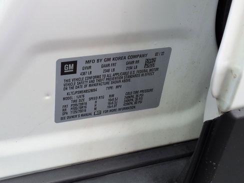 Certified 2022 Chevrolet Trax LT w/ LT Convenience Package image 33