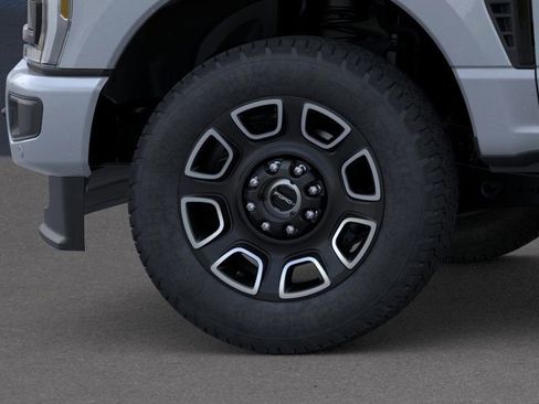 New 2026 Ford F250 Platinum w/ FX4 Off-Road Package image 20