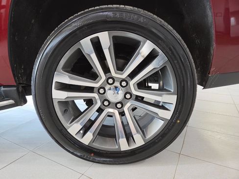 Used 2017 GMC Yukon Denali w/ Open Road Package AWD/4WD image 11