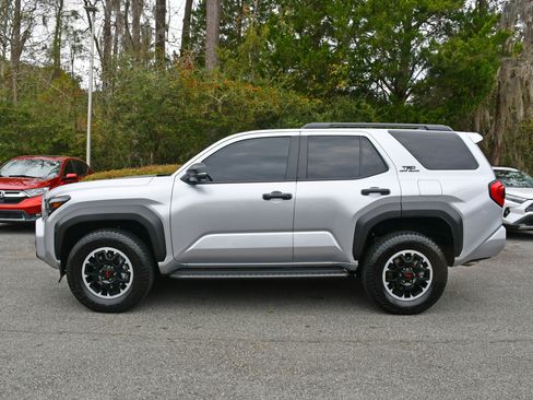 Certified 2025 Toyota 4Runner TRD Off-Road Premium image 2