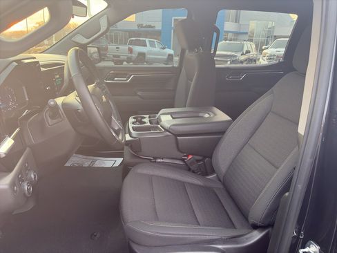 Used 2024 Chevrolet Silverado 1500 LT image 10