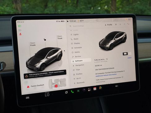 Used 2025 Tesla Model Y Long Range RWD image 44