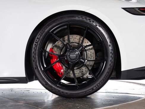 Used 2023 Porsche 911 GT3 RWD image 11