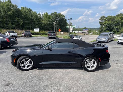 Used 2019 Chevrolet Camaro LT RWD image 9