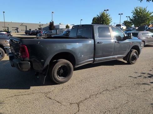 Used 2025 RAM 3500 Laramie AWD/4WD image 5