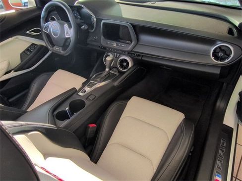 Used 2017 Chevrolet Camaro SS image 24